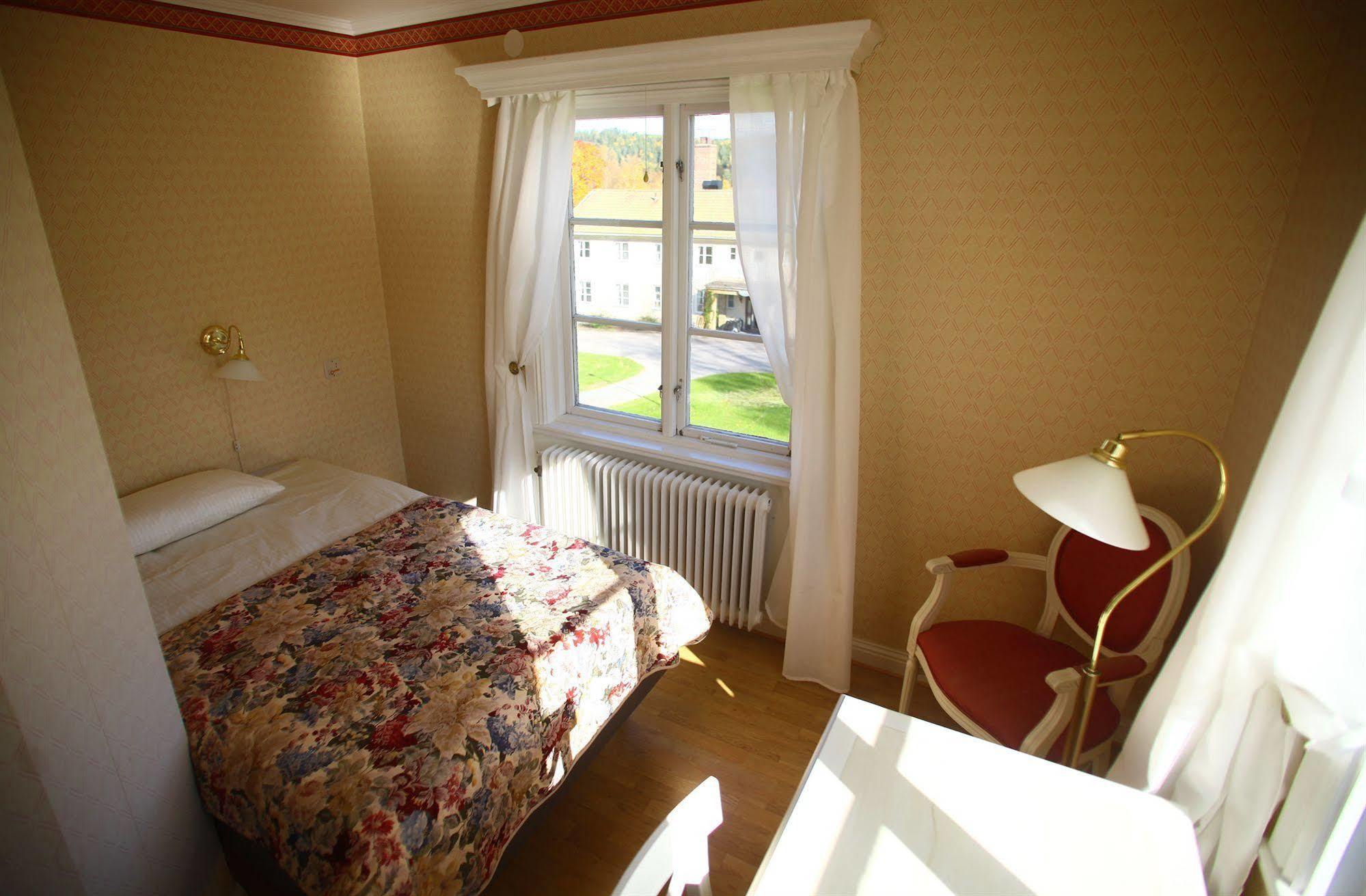 Hotel Nyhyttans Kurort Nora  Esterno foto